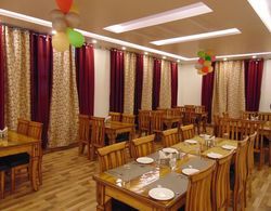 Hotel Dewan Palace Dharamshala Yerinde Yemek