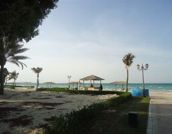 Dhafra Beach Hotel Genel