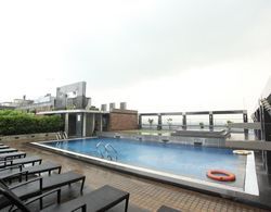 Dhaka Regency Hotels & Resorts Havuz