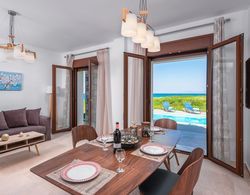 Diagoras & Attalos Villas Oda Manzaraları