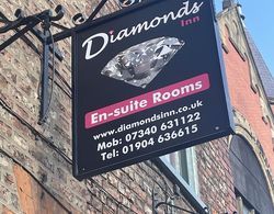 Diamonds Inn Ltd Dış Mekan