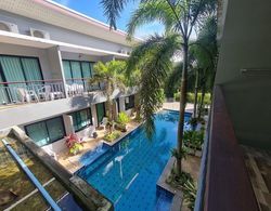 Diana Pool Access Phuket Oda Manzaraları