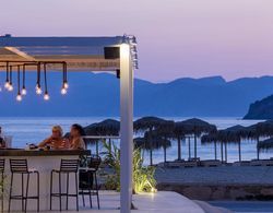 Dionysos sea side resort Genel