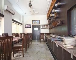 Hotel Dolphinn Agra Misafir Tesisleri ve Hizmetleri