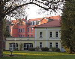 Dormero Schlosshotel Reichenschwand Genel
