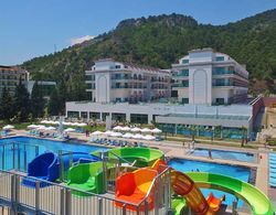 Dosinia Luxury Resort Havuz