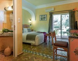 Double Room in a Charming Villa in the Heart of Marrakech Palm Grove Oda