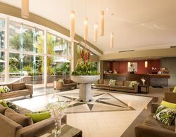 Doubletree by Hilton Cairns Lobi