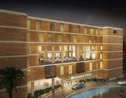 DoubleTree by Hilton Doha - Al Sadd Genel