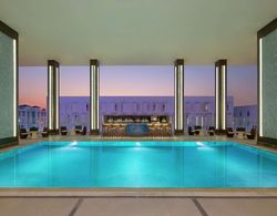 DoubleTree by Hilton Doha - Al Sadd Havuz