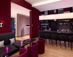 Doubletree By Hilton Oradea Bar