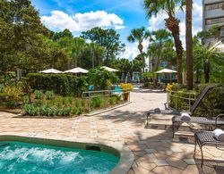 DoubleTree Suites by Hilton Orlando Disney Springs Havuz