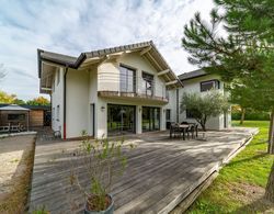 Dream 5BD Villa for Families Geneva 14KM Dış Mekan