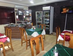 Dreamland Suites Yerinde Yemek