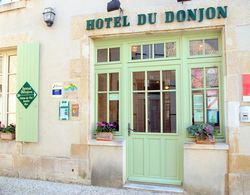 Hotel du Donjon Dış Mekan