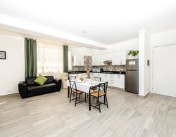Ducassi Penthouse for rent in LosCorales Oda Düzeni