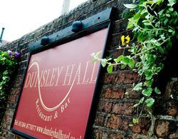 Dunsley Hall Genel