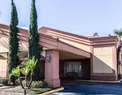 Econo Lodge Inn and Suites Near Florida Mall Genel