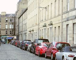 Edinburgh City Retreat Apartments Oda Manzaraları