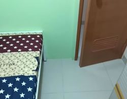 Eiffel Residence Cideng - Female Only Oda