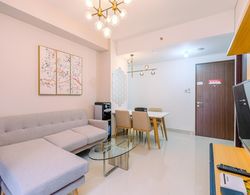 Elegant and Comfy 3BR Transpark Cibubur Apartment Oda Düzeni
