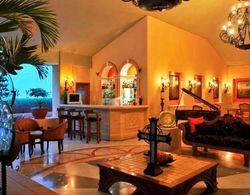Elegant Jr Suite Perfect for 4 Guest in Cabo Oda