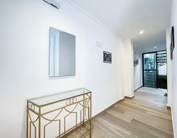 Elia Kolonaki Luxury Apartments İç Mekan