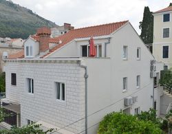 Villa Elly Apartments Dış Mekan