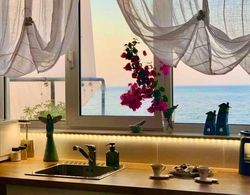 Elpida Seafront Paradise Apartment in Crete Dış Mekan