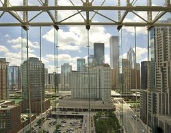 Embassy Suites Chicago Magnificent Mile Genel