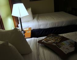 Emerald Coast Inn And Suites Genel