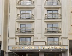 Emily Hotel & Apartments Dış Mekan