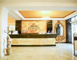 Empire Hotel Lobi