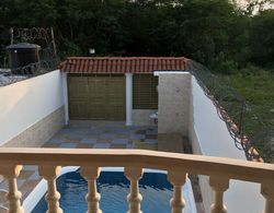 Villa Ensueño - House with Pool & Hot Tub Oda Düzeni