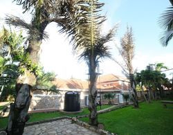 Entebbe Palm Hotel Dış Mekan