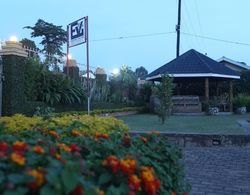 Entebbe Vine Inn Dış Mekan