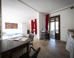 Enticing Apartment in Ascoli Piceno With Swimming Pool Yerinde Yemek