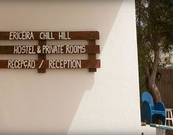 Ericeira Chill Hill Hostel & Private Rooms Lobi