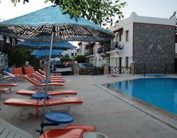 Eris Hotel Havuz