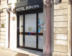 Europa Hotel Genel