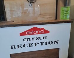 Evland City Suit Genel