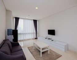 Exclusive and Cozy 2BR Apartment at The Empyreal Epicentrum İç Mekan