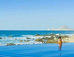 Exclusive Family Suite with Beautiful View at Cabo San Lucas Öne Çıkan Resim