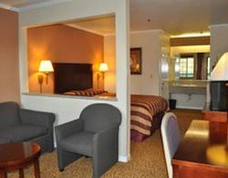 Executive Inn and Suites Genel