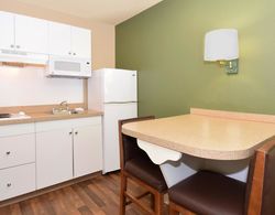 Extended Stay America - Tampa - Brandon Genel