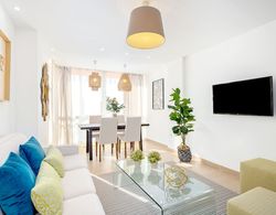 Fabulous 3BD Apartment in the Center of Marbella Near the Beach - Alonso de Bazan Oda Düzeni