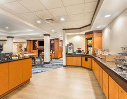 Fairfield Inn & Suites by Marriott Madison East Yeme / İçme