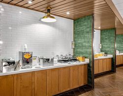 Fairfield Inn & Suites by Marriott Queensbury Glens Falls/Lake George Area Kahvaltı