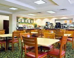 Fairfield Inn & Suites Chicago Midway Airport Genel