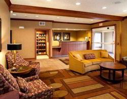 Fairfield Inn & Suites Detroit Livonia Genel